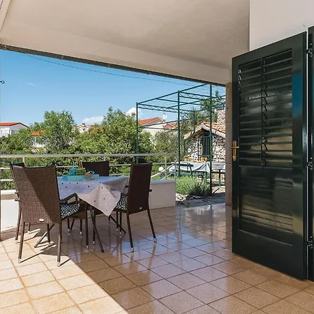 Vakantiehuis Four-bedroom In