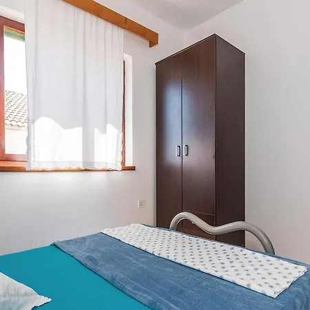 Semesterbostad Four-bedroom In Zaboric