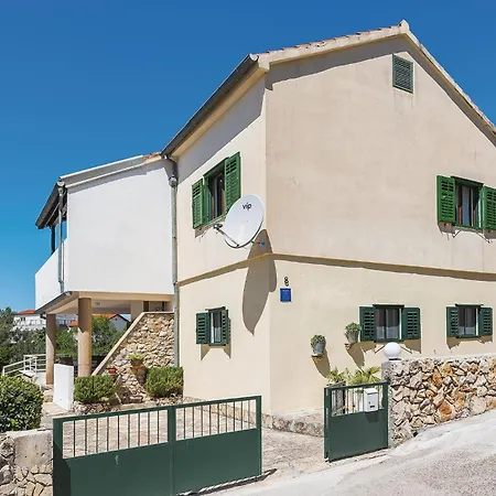 Vakantiehuis Four-bedroom In