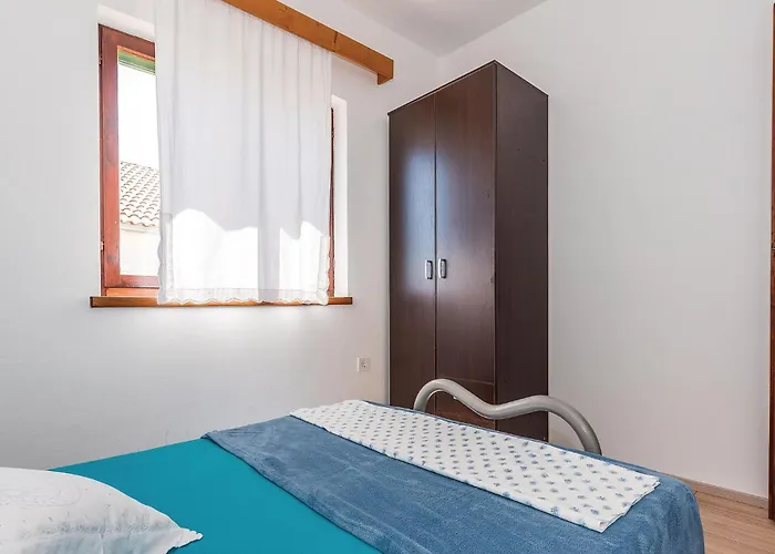 Vakantiehuis Four-bedroom In Zaboric